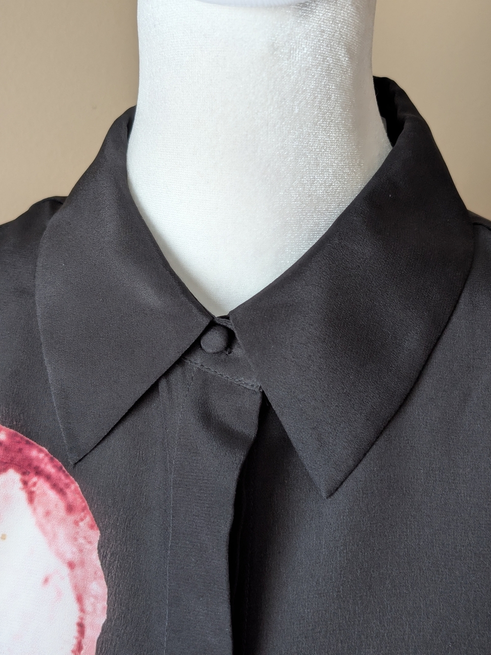 Alice + Olivia Willa Luna Floral 100% Silk Blouse Size M Black Pink - Picture 10 of 14